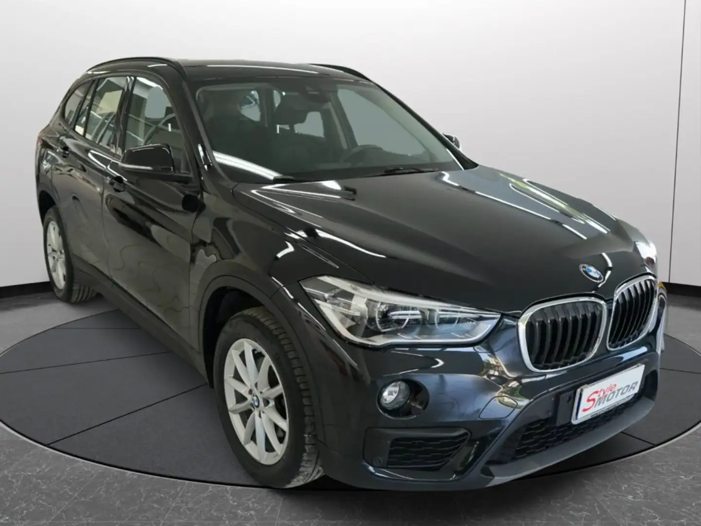 BMW X1 sDrive18d Business Uniprop. Italiana Certificata Nero - 2