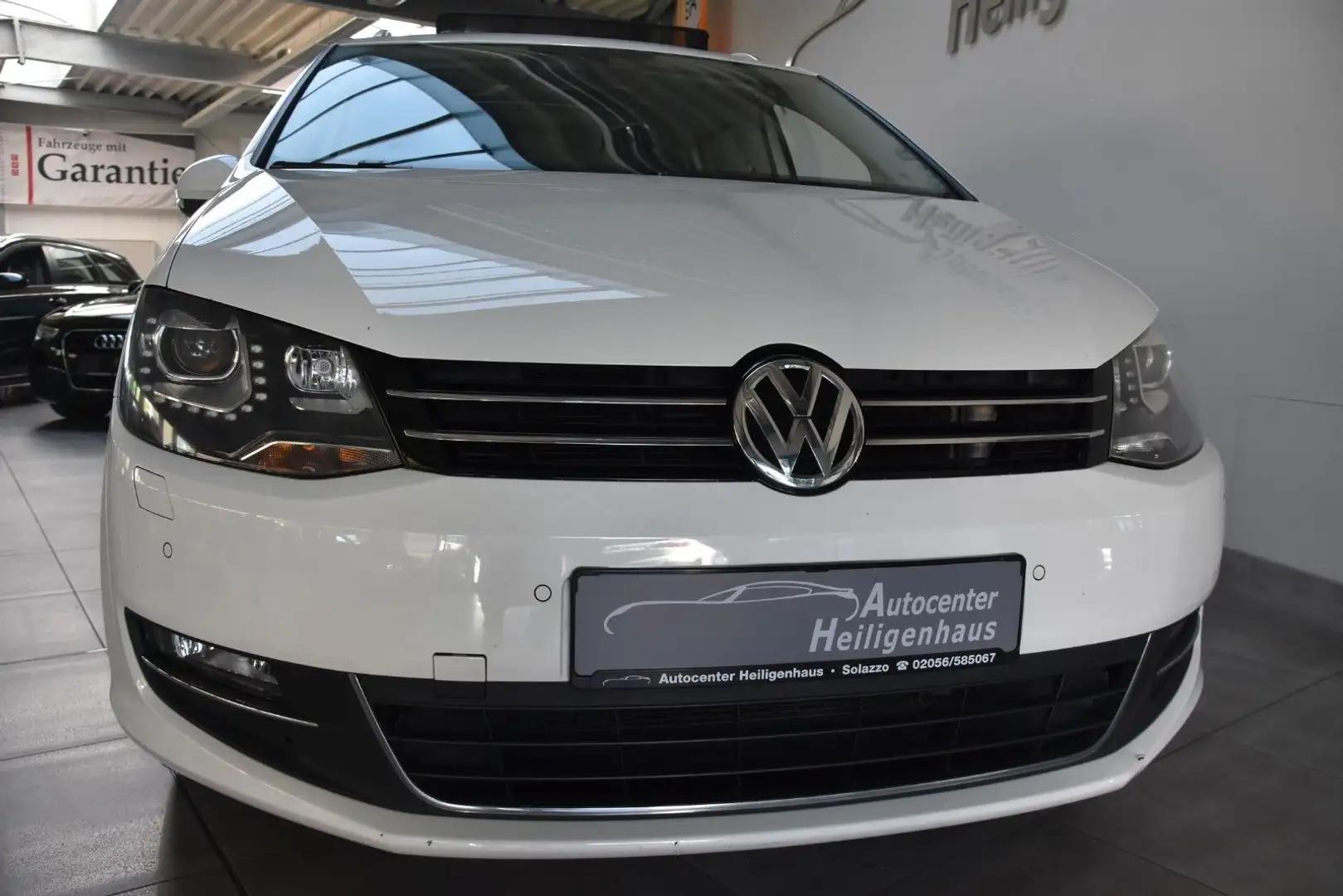 Volkswagen Sharan 1.4 TSI Highline BiXenon Kamera Pano ETür Белый - 1