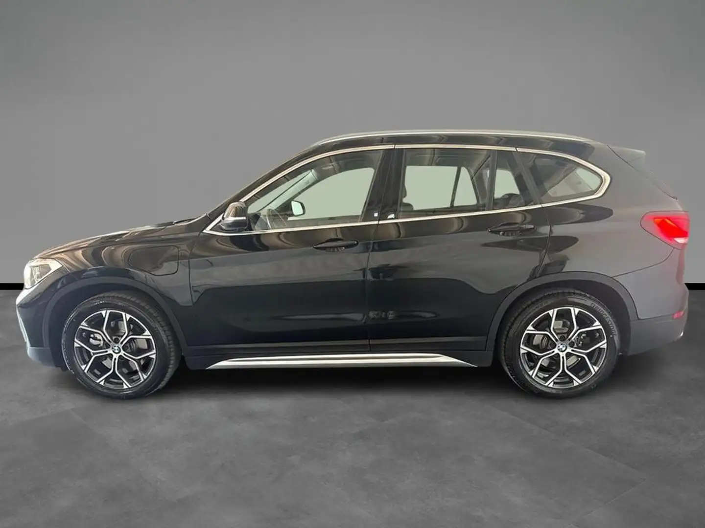 BMW X1 xdrive25e xLine auto Nero - 2