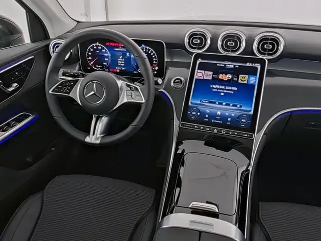 Mercedes-Benz GLC view 6