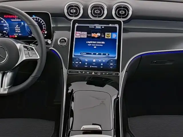 Mercedes-Benz GLC view 8