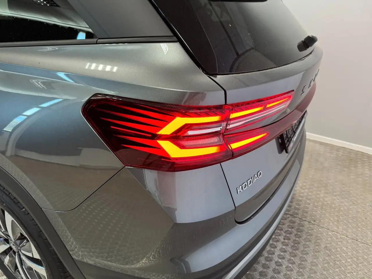 Skoda Kodiaq 1.5 TSI Selection Matrix+7-Sitze+AHK, миниатюра 26