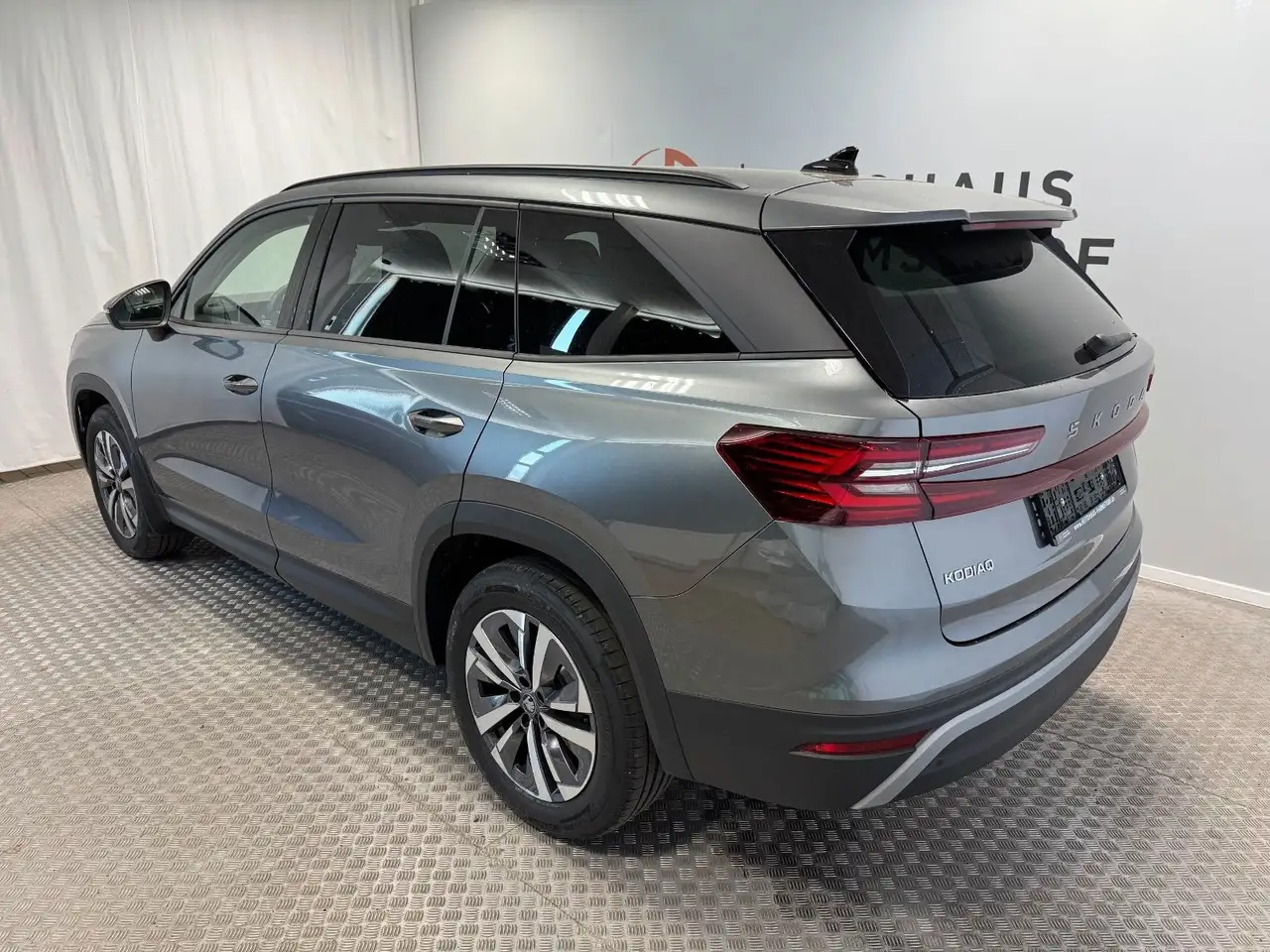 Skoda Kodiaq 1.5 TSI Selection Matrix+7-Sitze+AHK, миниатюра 4