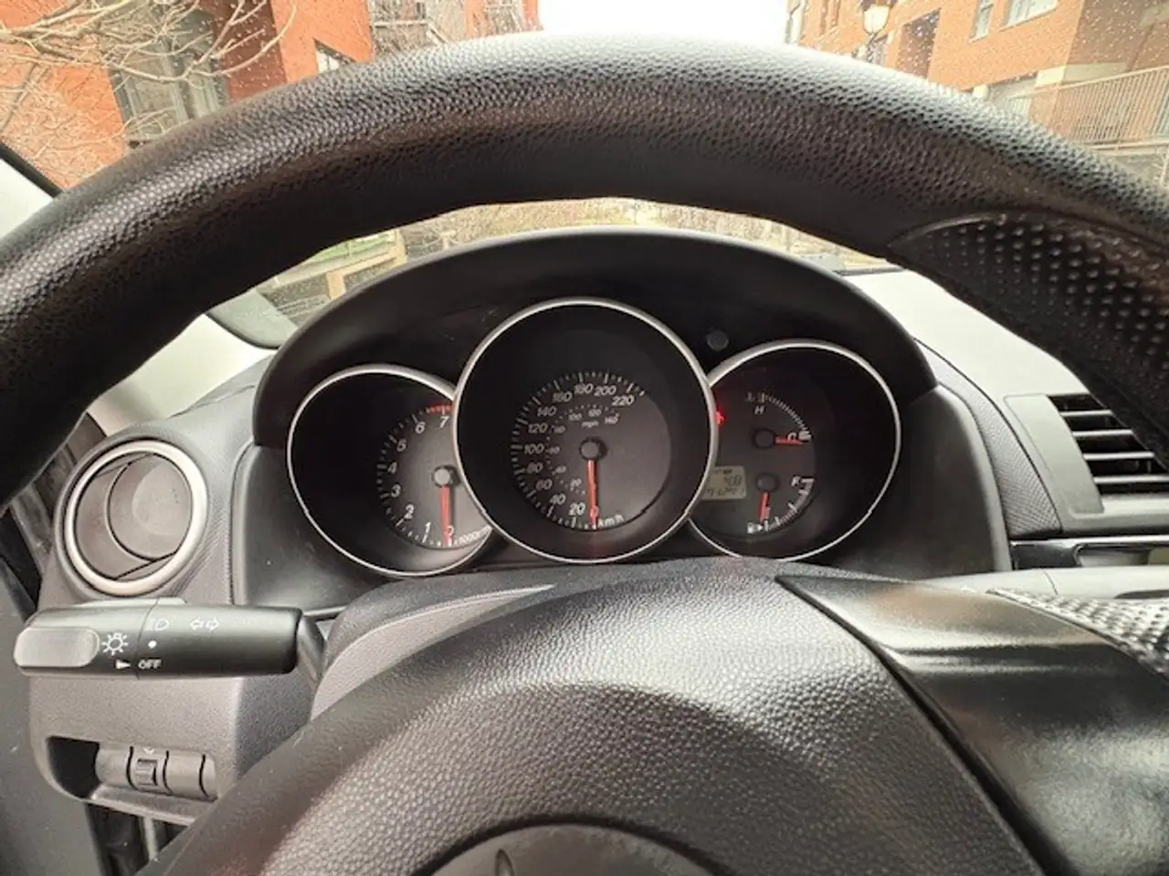 Mazda 3 снимка Mazda 3