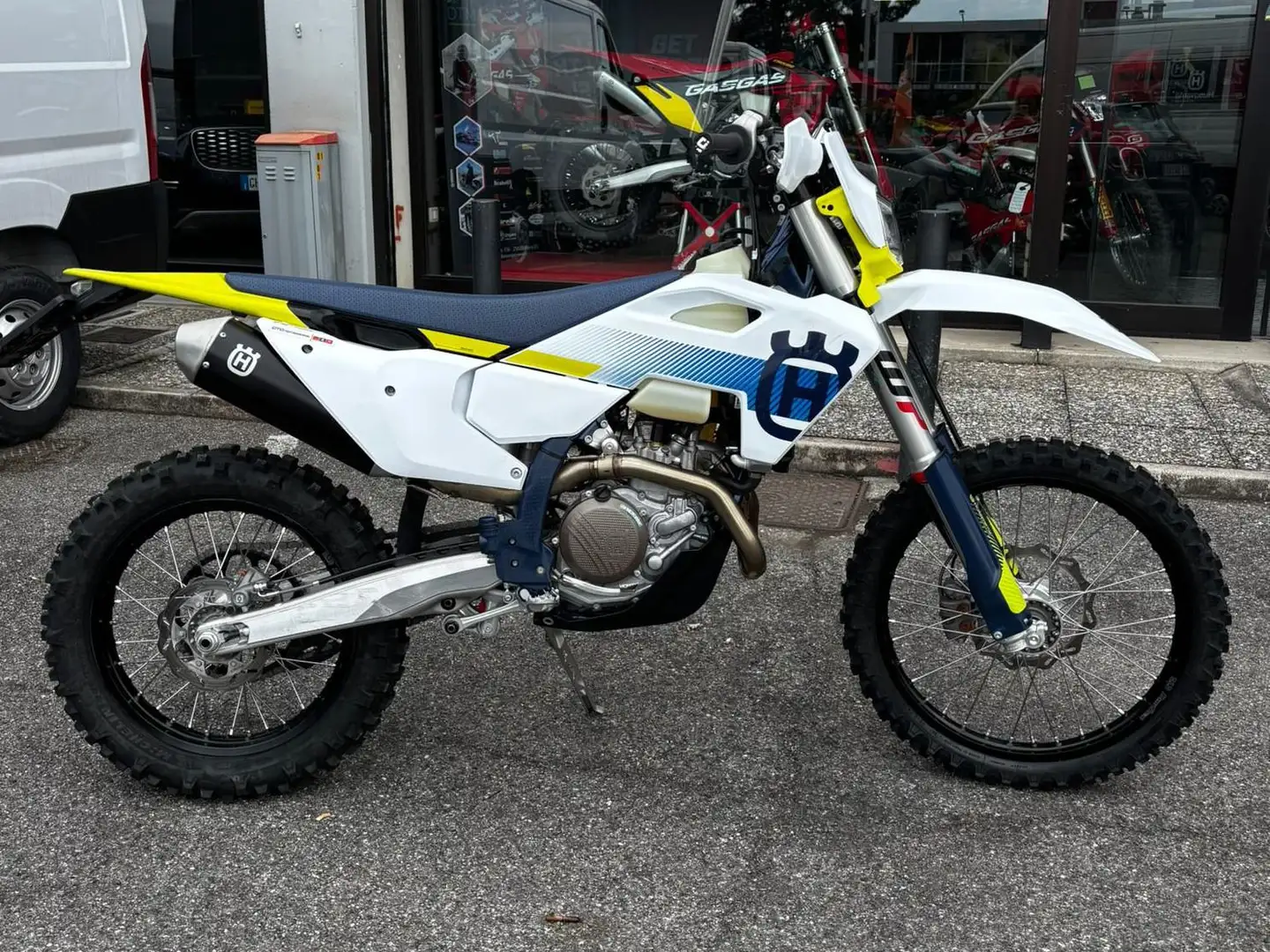 Husqvarna FE 450 2024 Blanc - 1