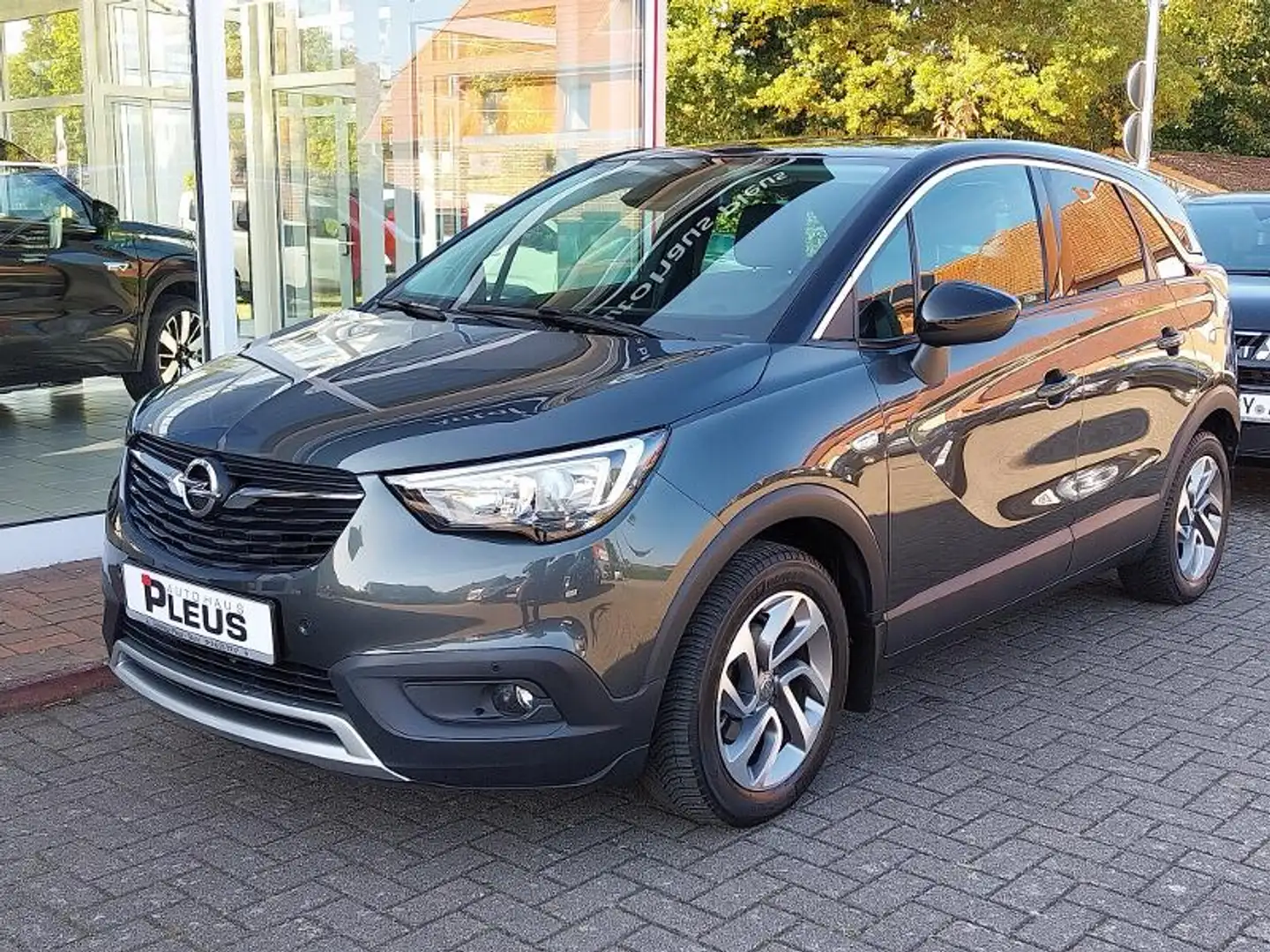 Opel Crossland X 1.2 Innovation, Allwetter, AHK abn. Grau - 2