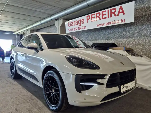 Porsche Macan main image
