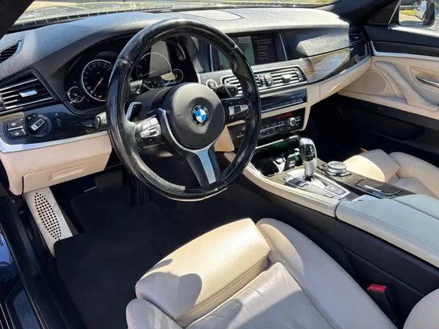 BMW 5 Series view 11