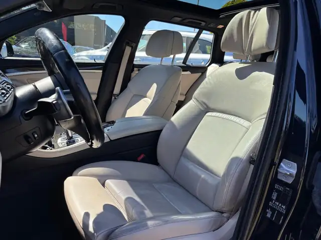 BMW 5 Series view 12