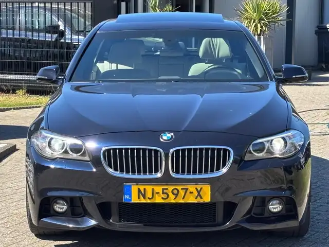 BMW 5 Series view 2