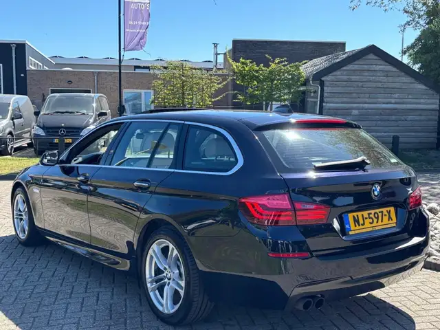 BMW 5 Series view 7