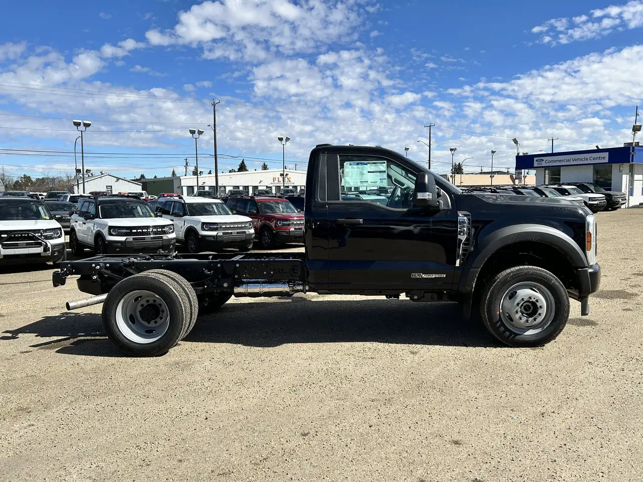 Ford F-550 Super Duty снимка Ford F-550 Super Duty