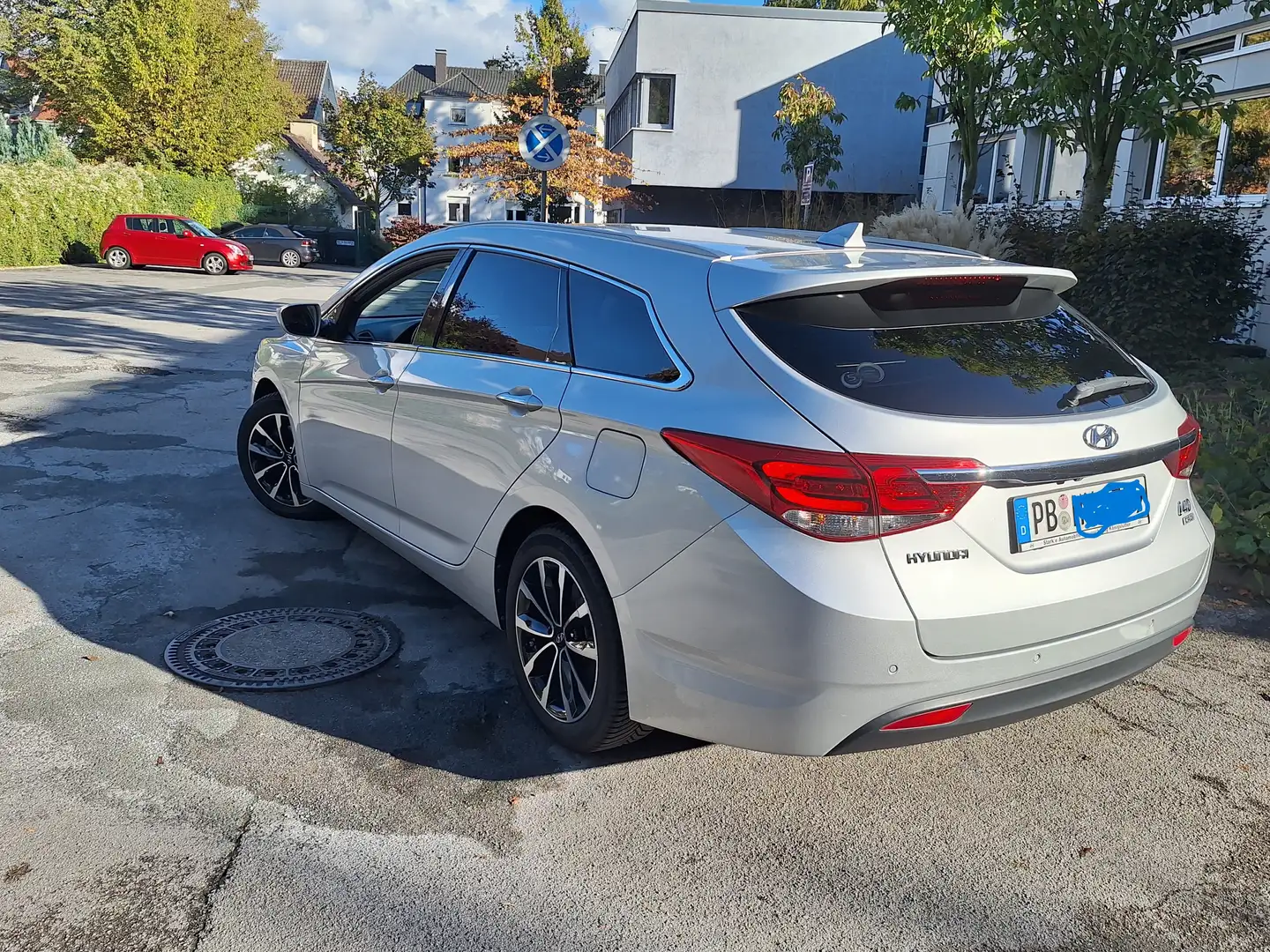 Hyundai i40 Kombi 1.7 CRDi DCT Premium 31TKM TOP Argintiu - 2