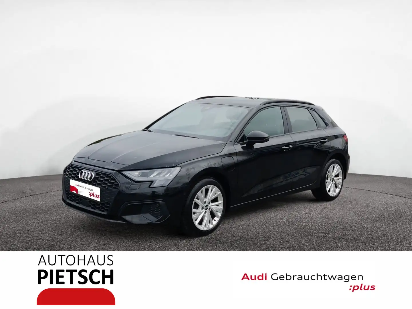 Audi A3 40 TFSIe Schwarz - 1