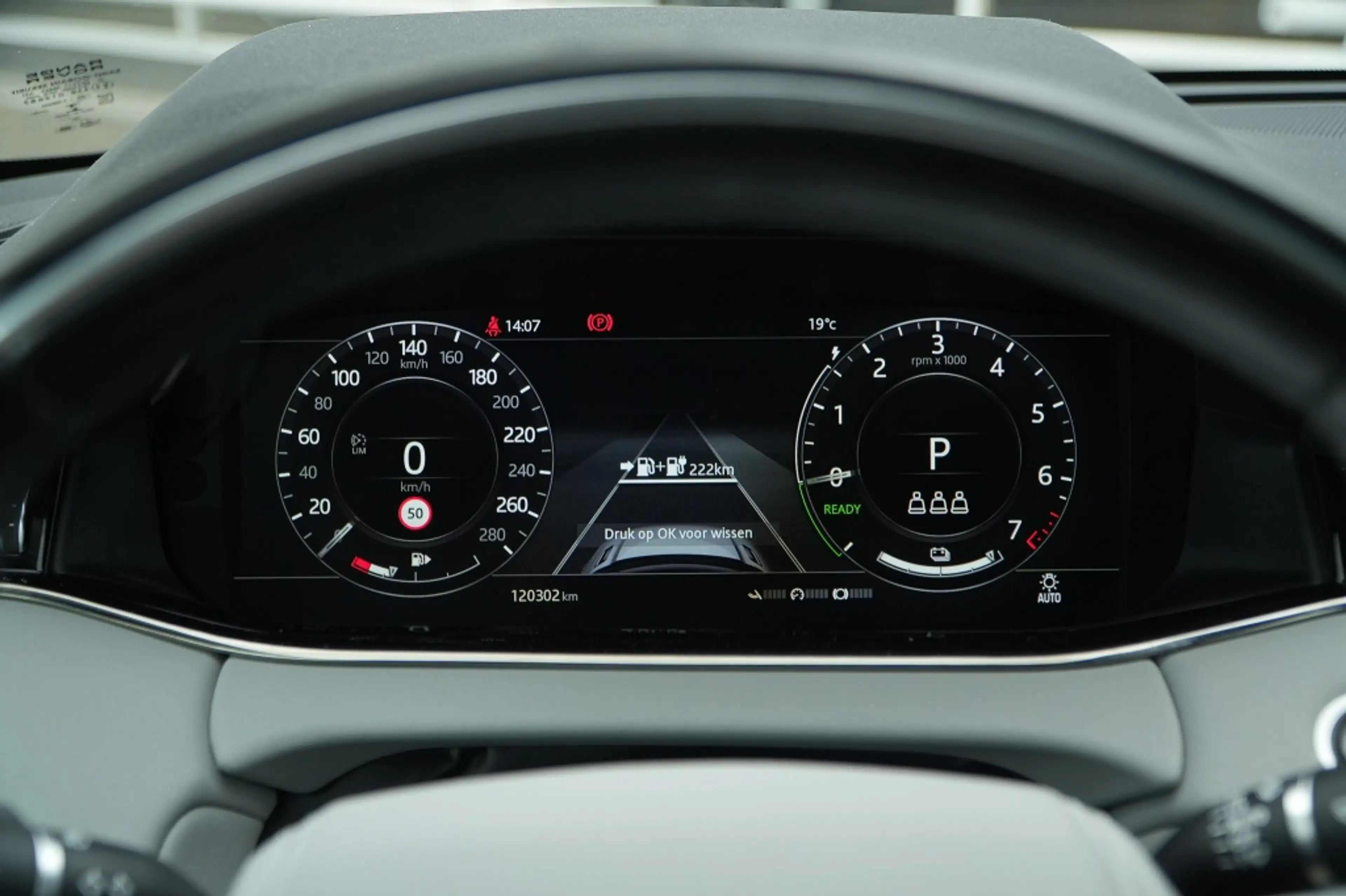 Land Rover Range Rover Evoque 1.5 P300e AWD R-Dynamic S I Pano I ACC I Black Pac — photo 10