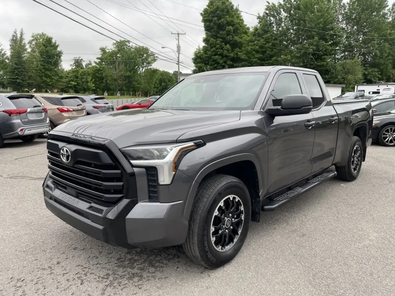 Toyota Tundra снимка Toyota Tundra