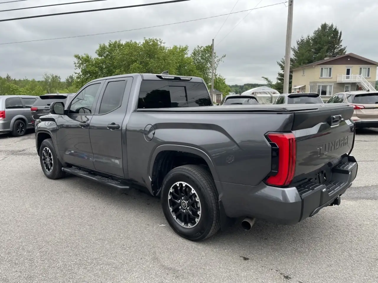 Toyota Tundra снимка Toyota Tundra