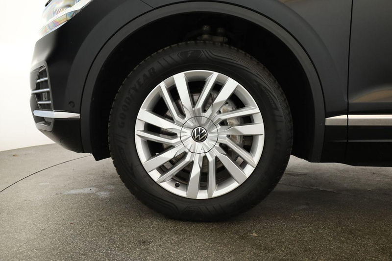 Volkswagen Touareg 3.0 TDI 4M Elegance Vienna Inno Kam AHK — photo 7