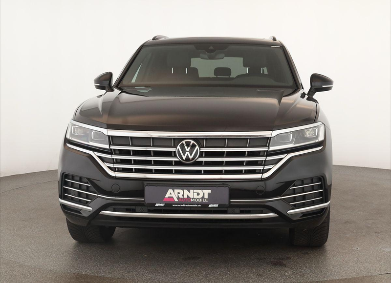 Volkswagen Touareg 3.0 TDI 4M Elegance Vienna Inno Kam AHK — photo 3