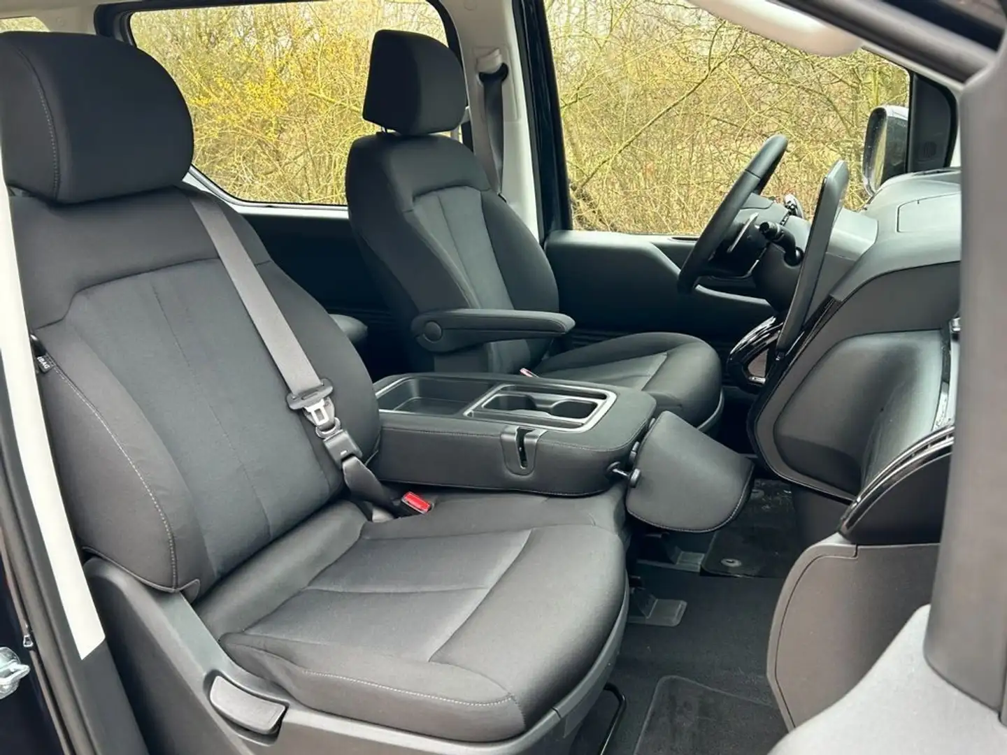 Hyundai STARIA 2.2 AT CRDi Trend Синій - 2