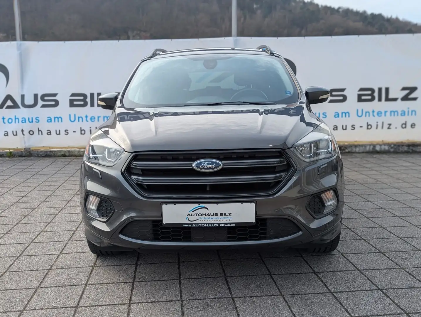 Ford Kuga ST-Line*Motor Neu*AHK*Navi*Leder* Gris - 2