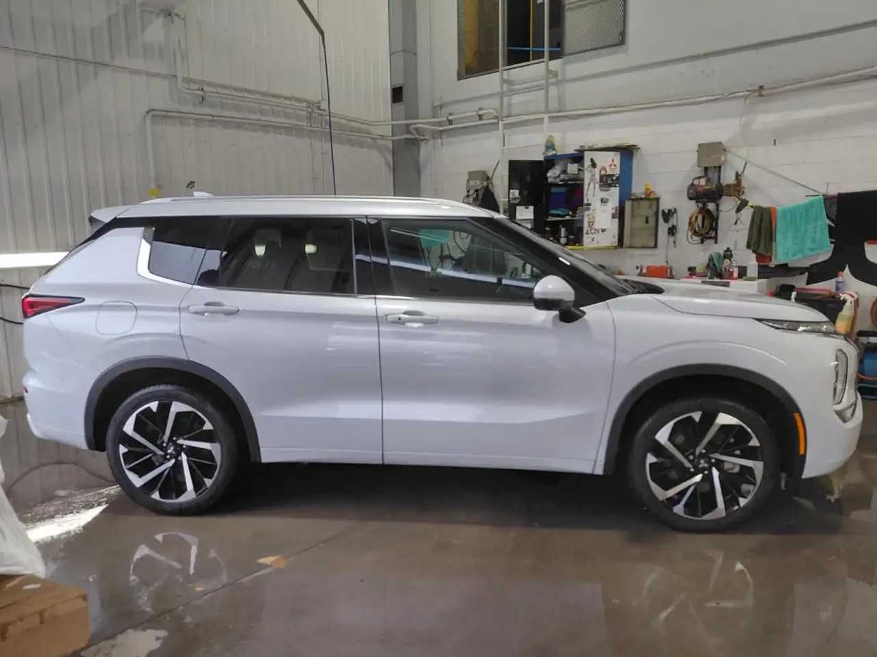 Mitsubishi Outlander снимка Mitsubishi Outlander