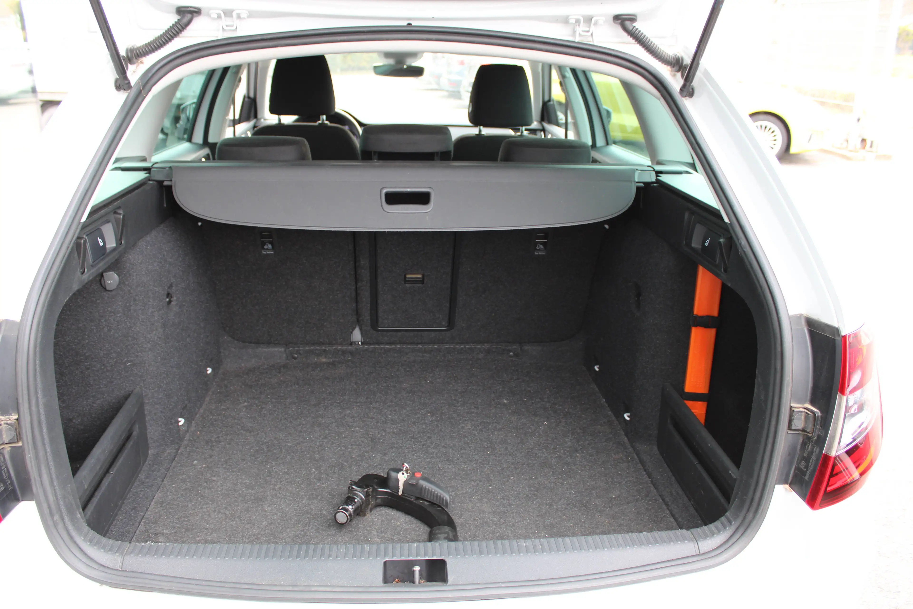 Skoda Octavia Octavia SW 1.0 TSI-CAMERA-AC-NAVI-TREKHAAK — photo 6