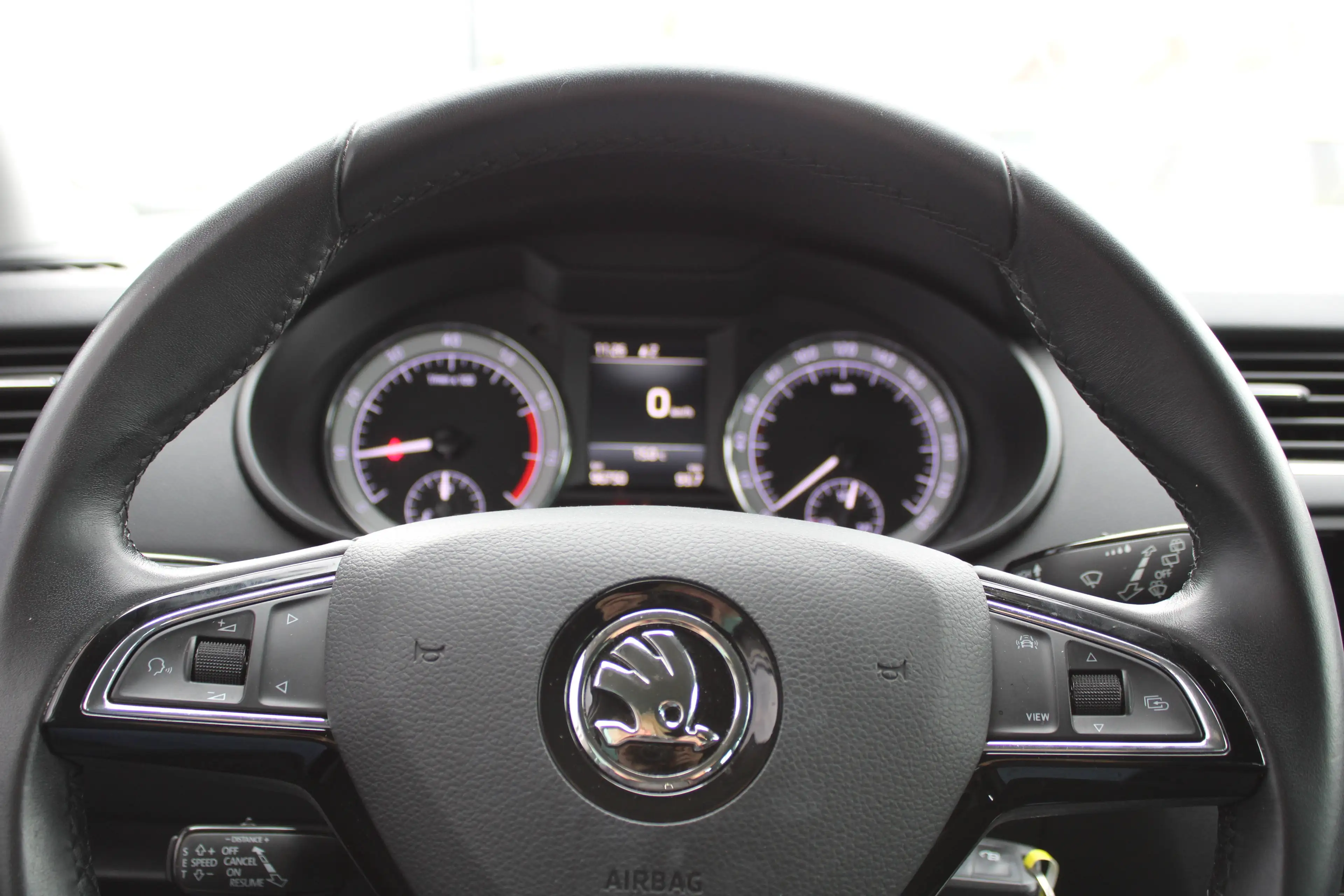 Skoda Octavia Octavia SW 1.0 TSI-CAMERA-AC-NAVI-TREKHAAK — photo 12