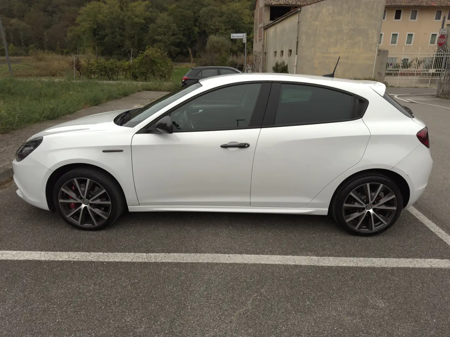 Alfa Romeo Giulietta Giulietta 1.6 jtdm Sportiva 120cv tct Blanc - 1