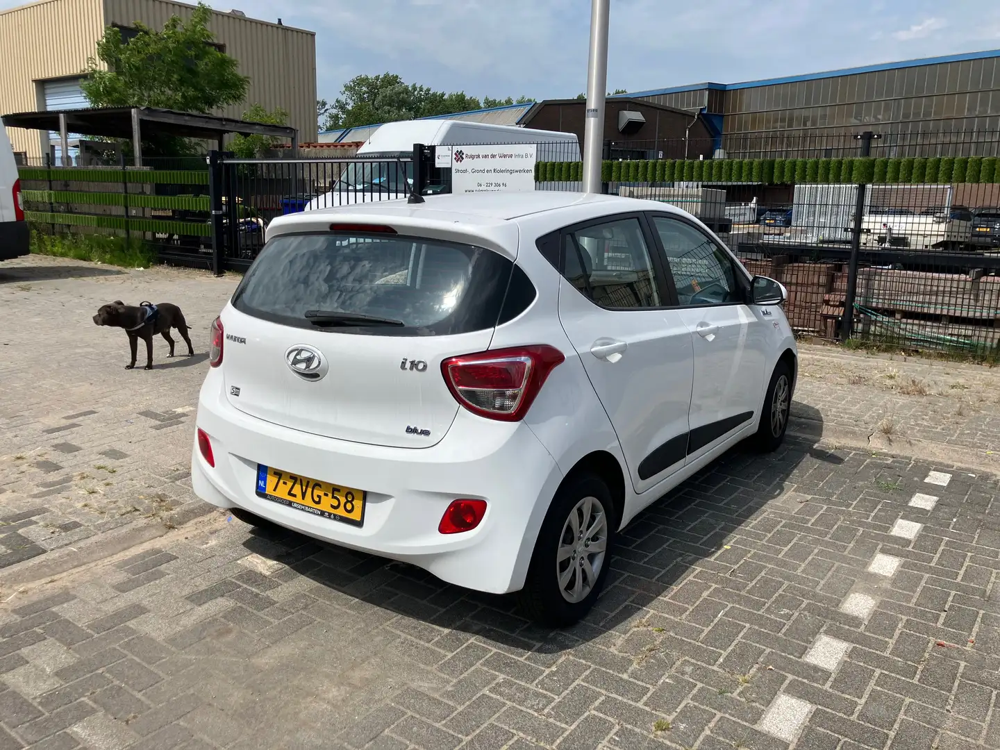 Hyundai i10 i10 1.0i i-Motion Comf. Wit - 1