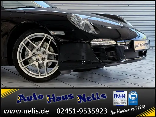 Porsche 911 view 2