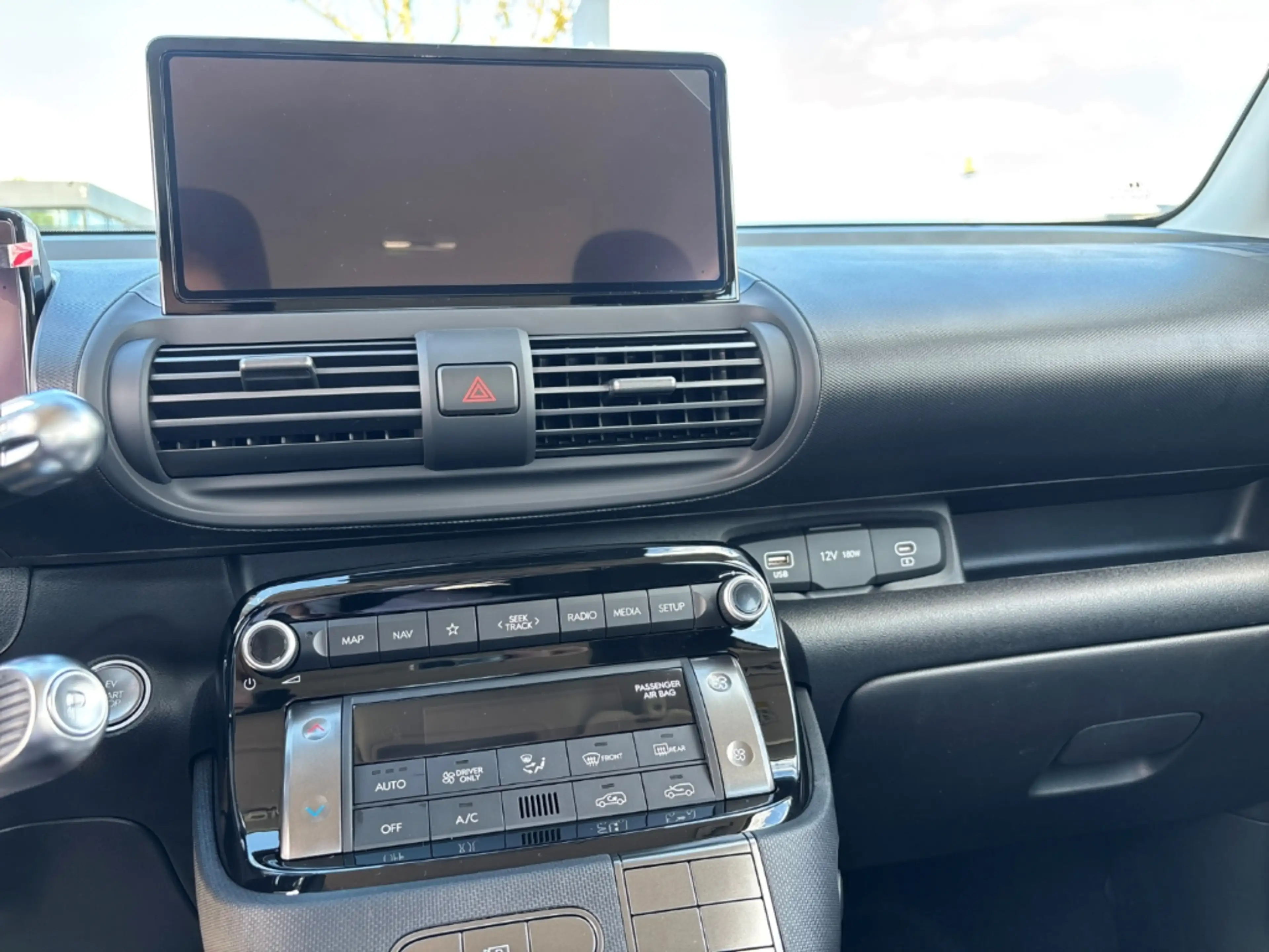 Hyundai Inster Elektro 71 kW FWD EV  42 kWh (97 PS) 2WD Select — photo 10