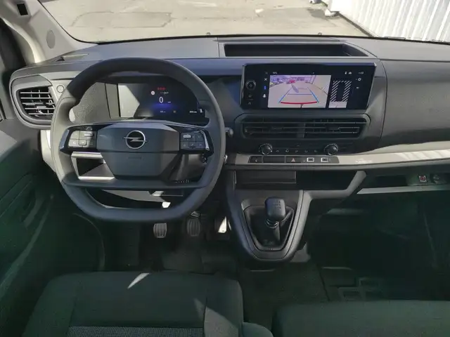 Opel Vivaro view 11