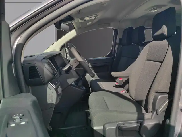Opel Vivaro view 12