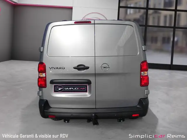 Opel Vivaro view 6