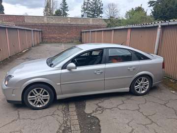 Vectra 1.8  GTS