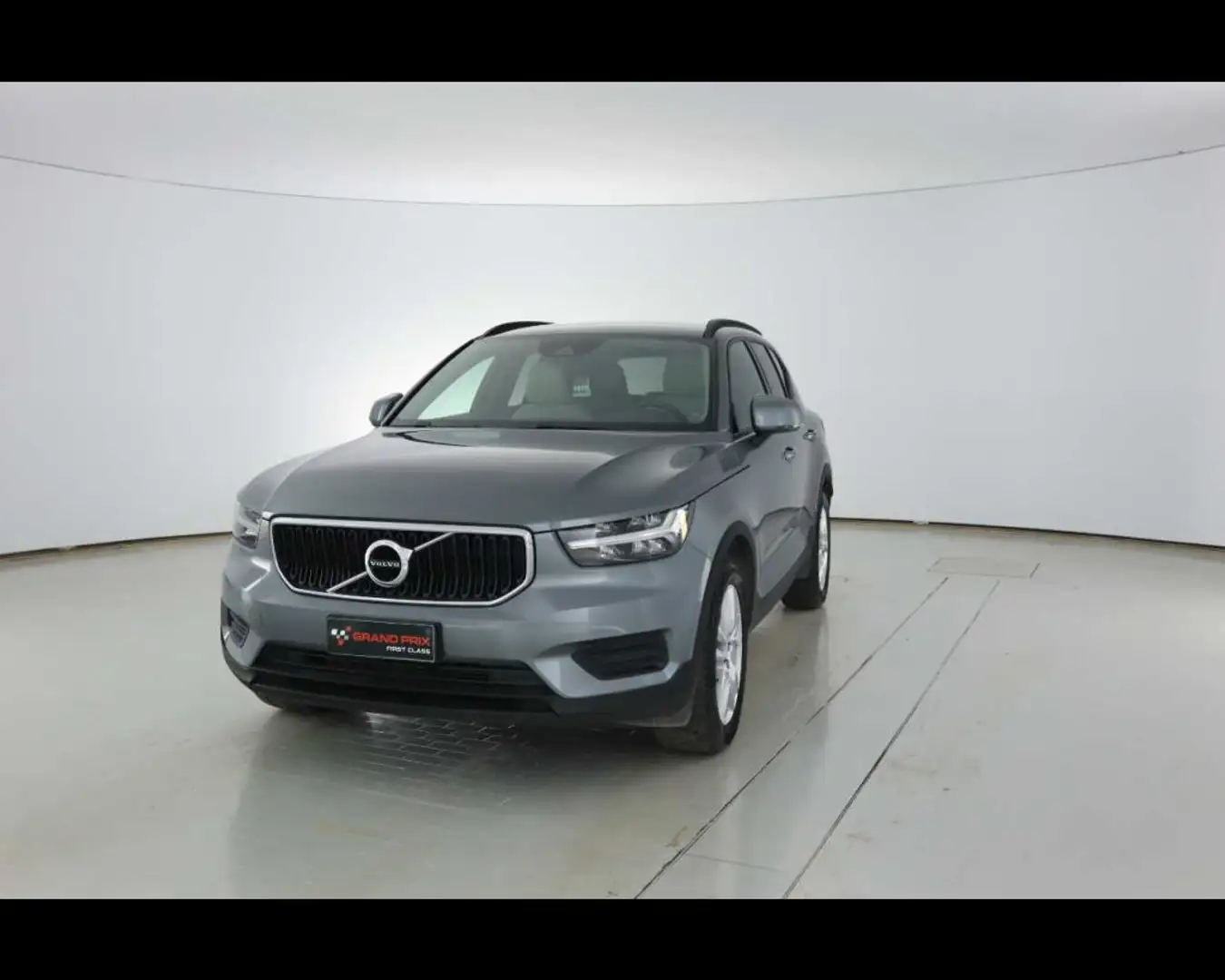 Volvo XC40 D3 Business Grey - 2