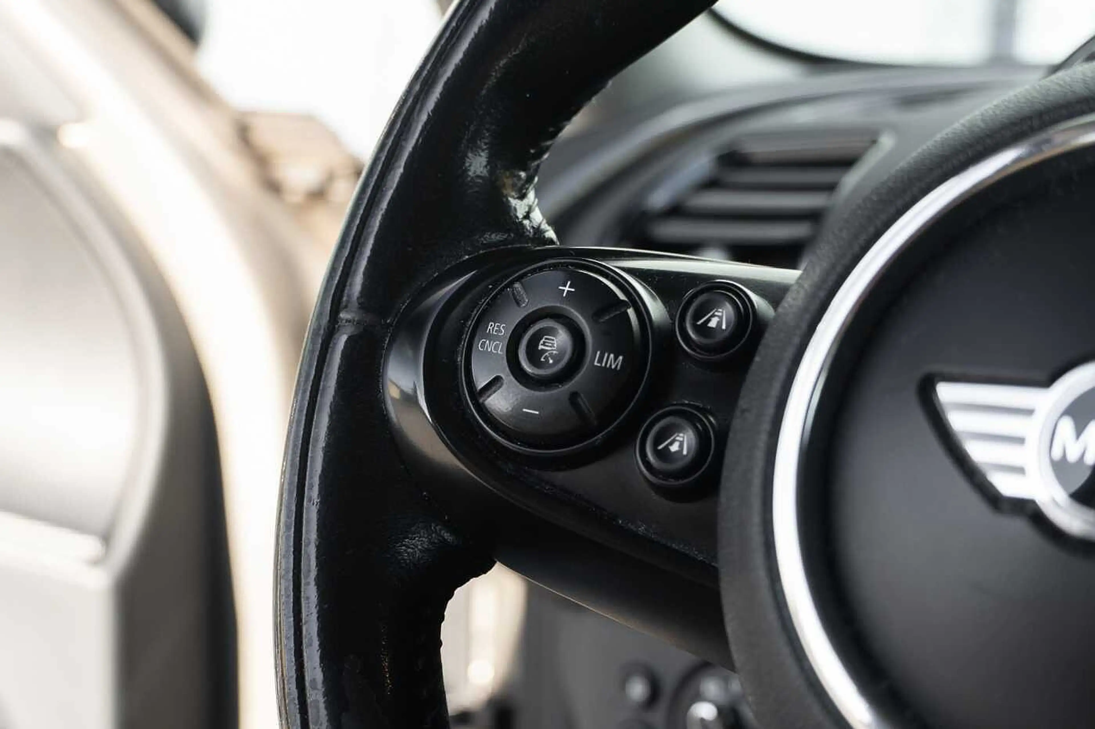 MINI Cooper Clubman Export - broken vanos — photo 12