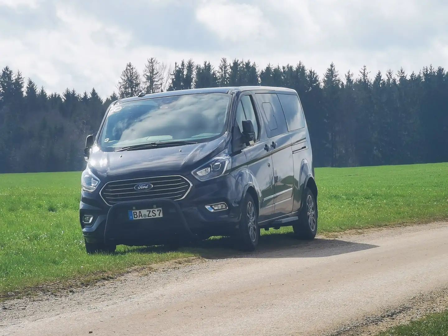 Ford Transit Custom 320 L2 Tourneo Titanium Schwarz - 1