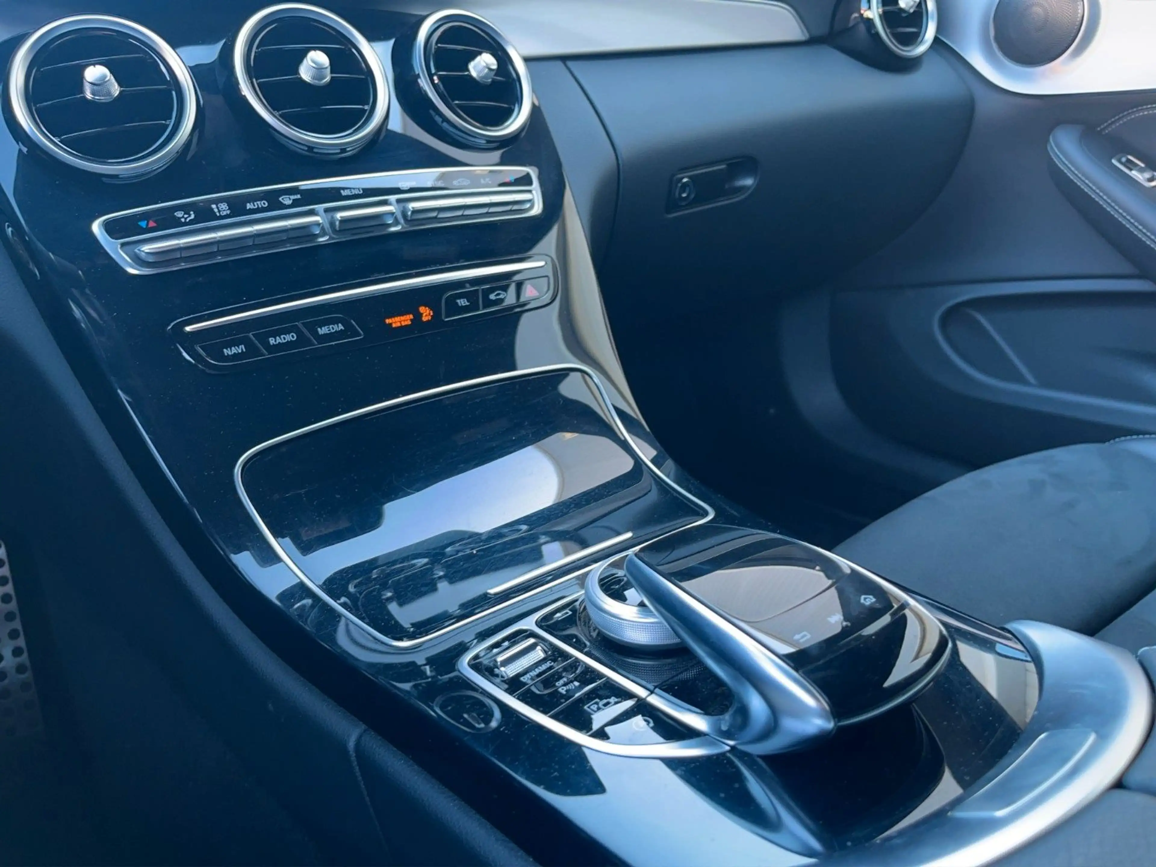 Mercedes-Benz C 300 Coupe Amg-Line*Pano*Night*Kam*AHK — photo 12