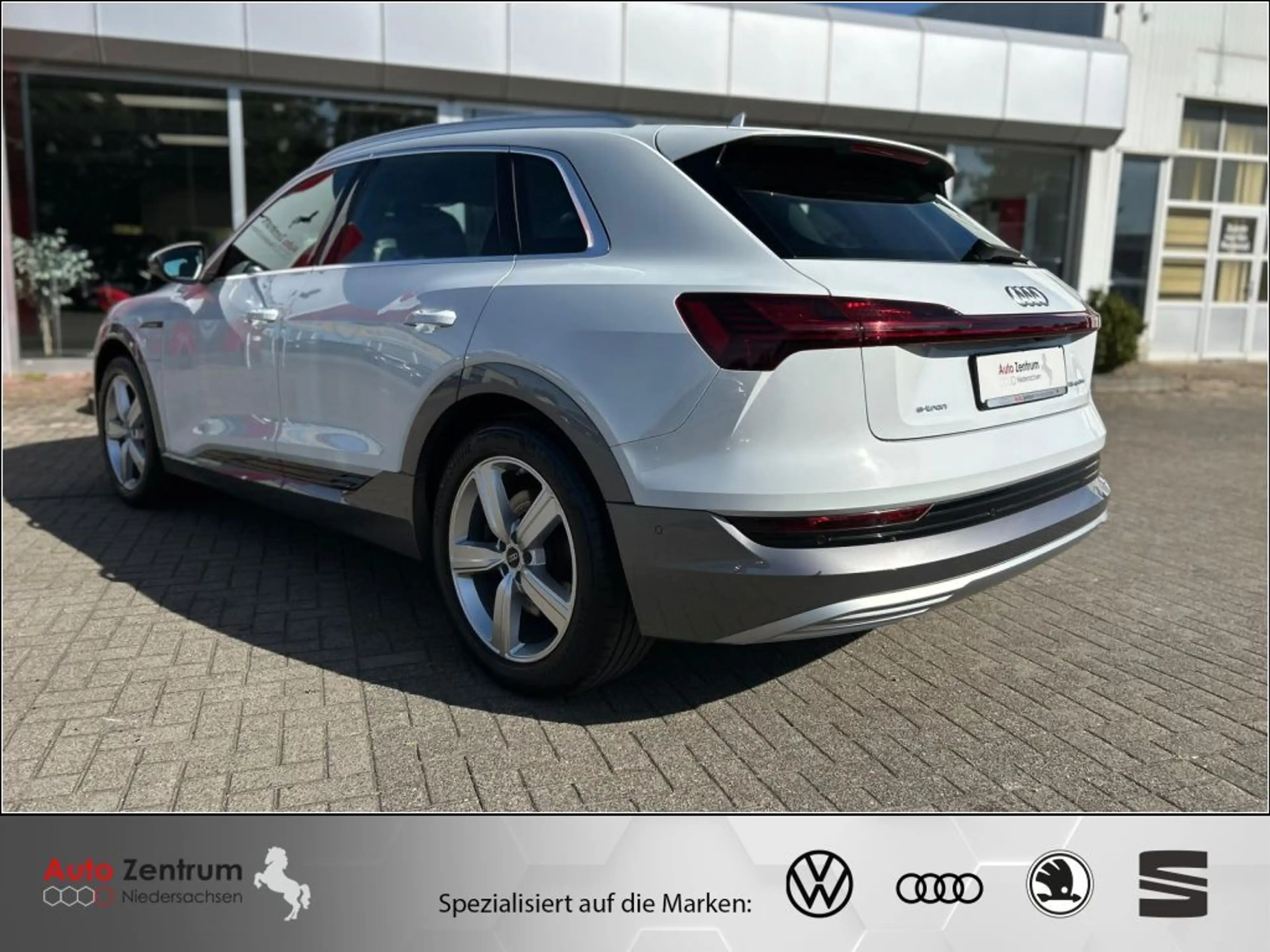 Audi e-tron 55 quattro StandHz*MATRIX*HeadUp*B&O*Pano*KAM* — photo 7