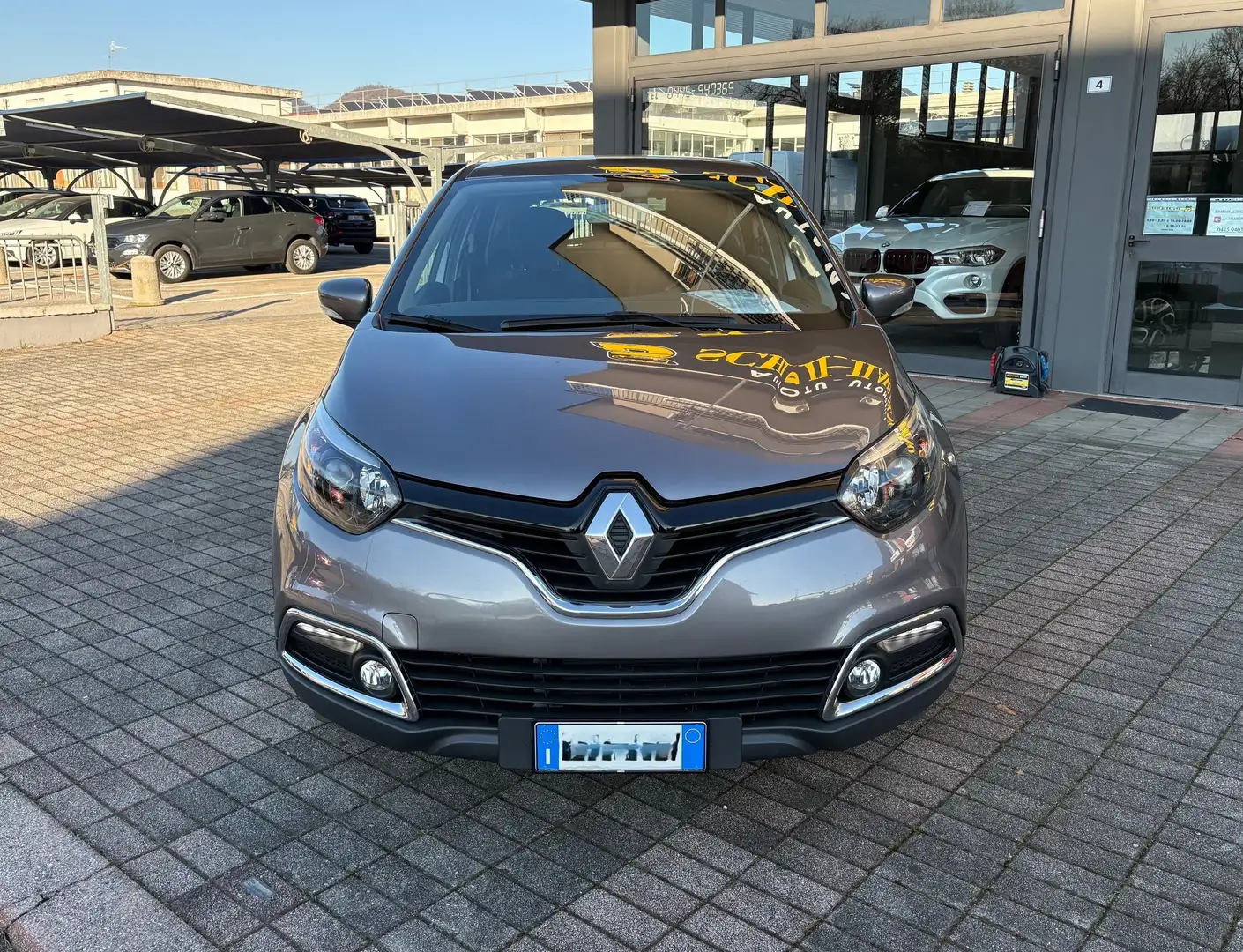Renault Captur 0.9 tce Live s Grün - 2