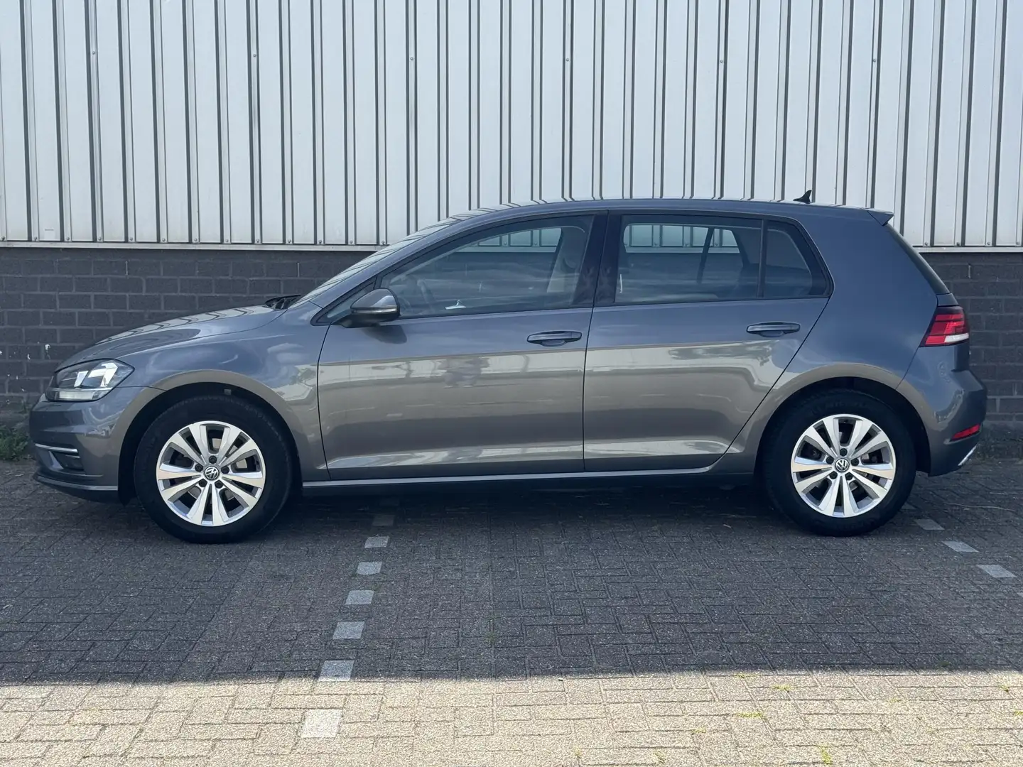 Volkswagen Golf 1.0 TSI Comfortline Cruise Control Adaptief | Appl Grijs - 2