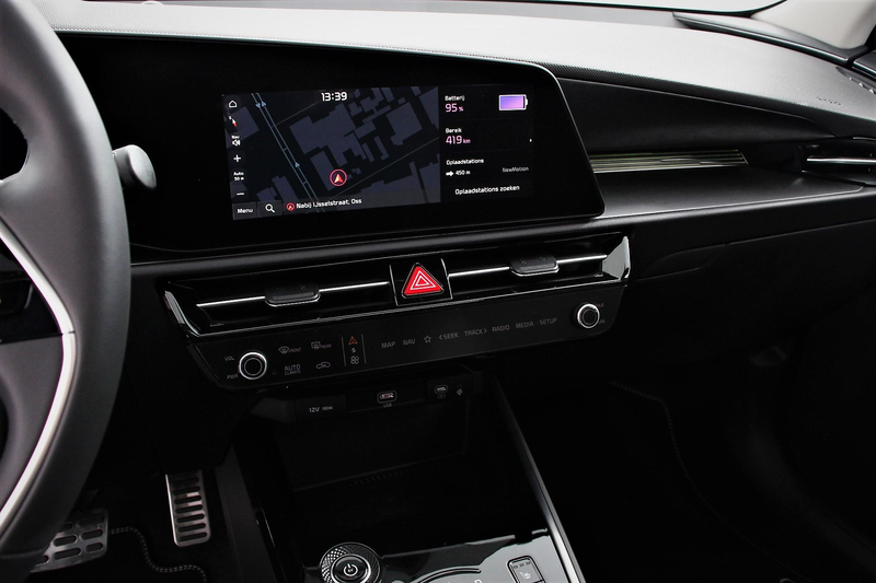 Kia e-Niro EV DynamicPlusLine 64.8 kWh Navigatie Half Leder S — photo 15