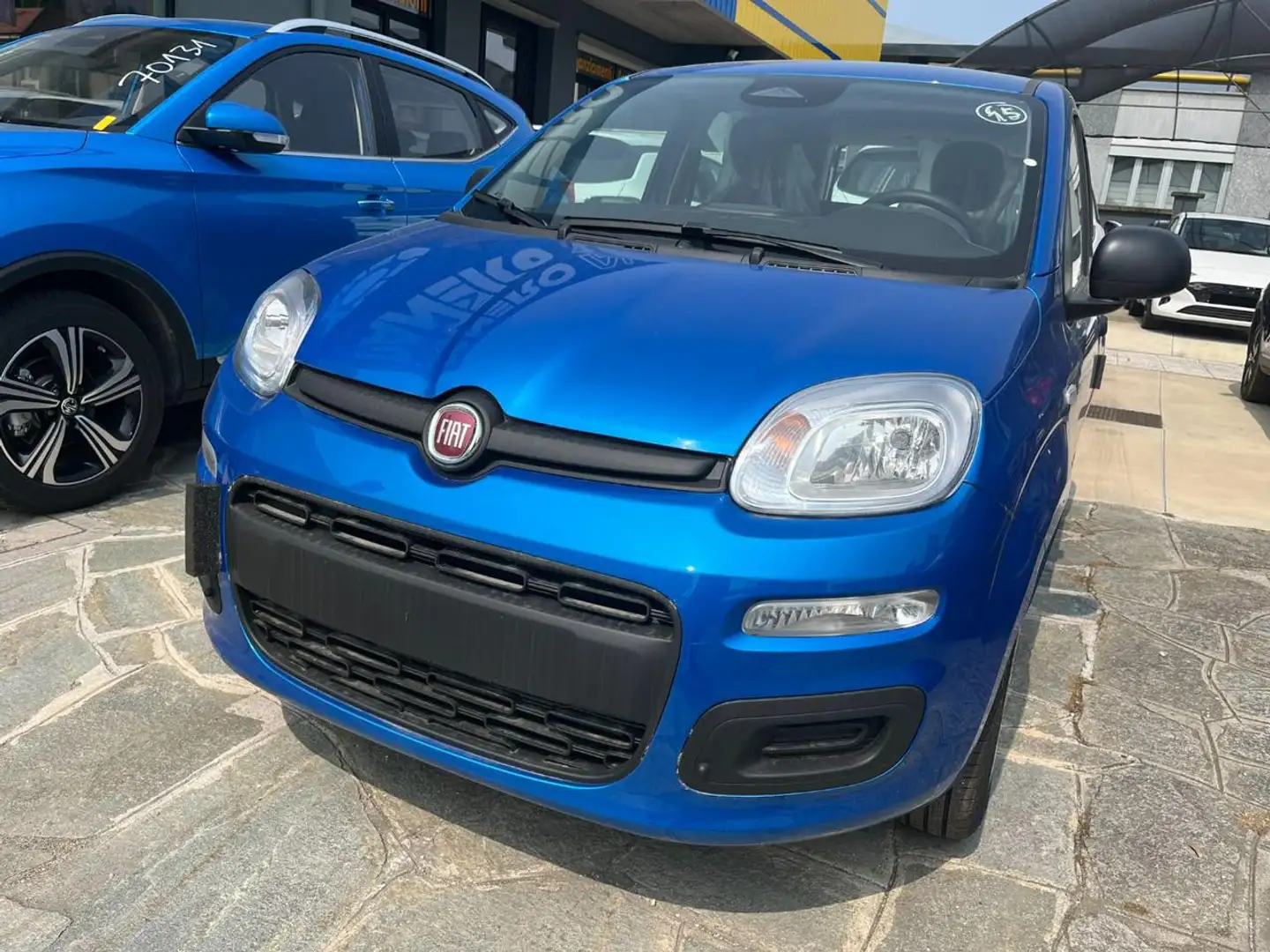Fiat Panda 1.0 FireFly S&S Hybrid km zero pronta consegna Blu/Azzurro - 2