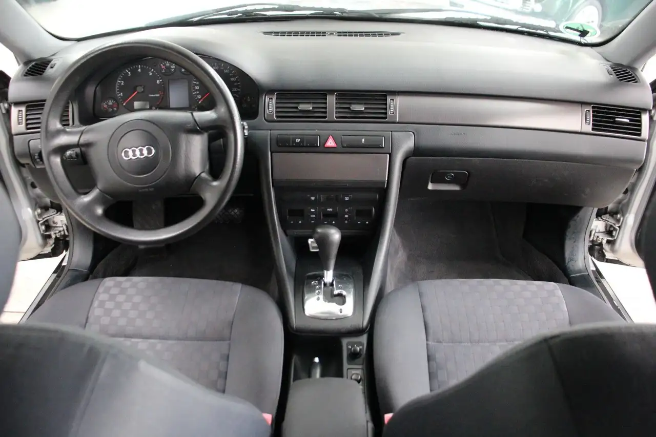 Audi A6 2.4 Automatik Limousine, foto 10