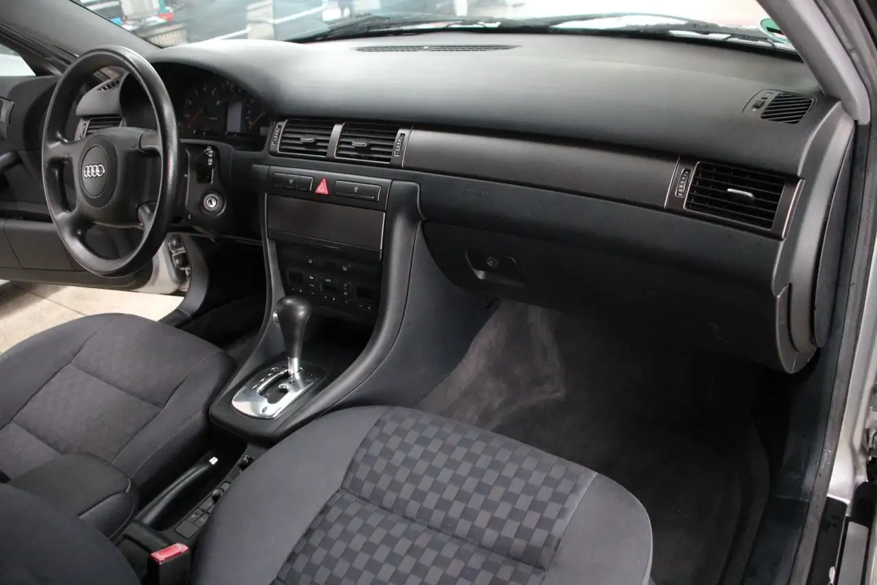 Audi A6 2.4 Automatik Limousine, foto 12