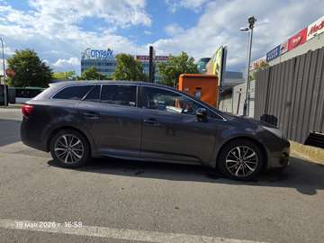 Touring Sports 2.0 D-4D Comfort
