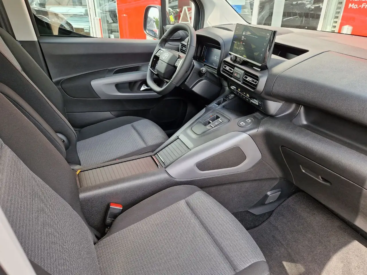 Toyota Proace City Verso 1.5 D-4d L1 Teamplayer 12