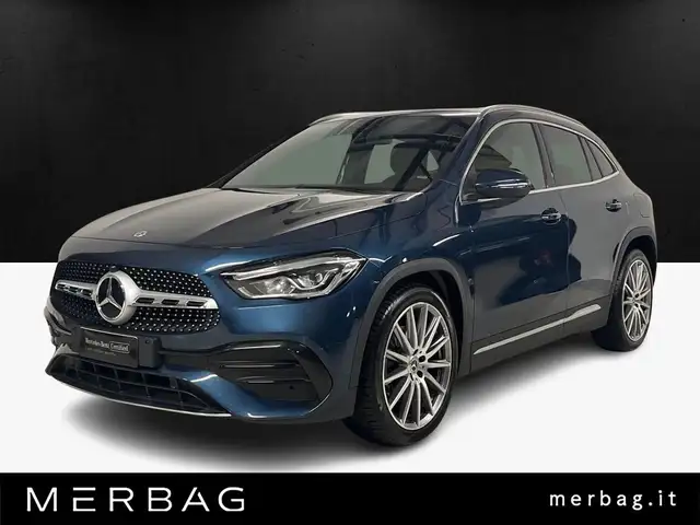 Mercedes-Benz GLA 200 d Automatic Premium Color Collection